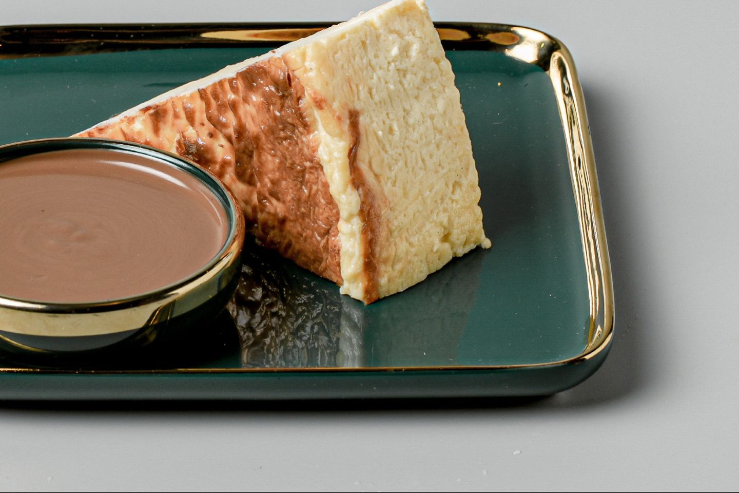San Sepastian Cheesecake