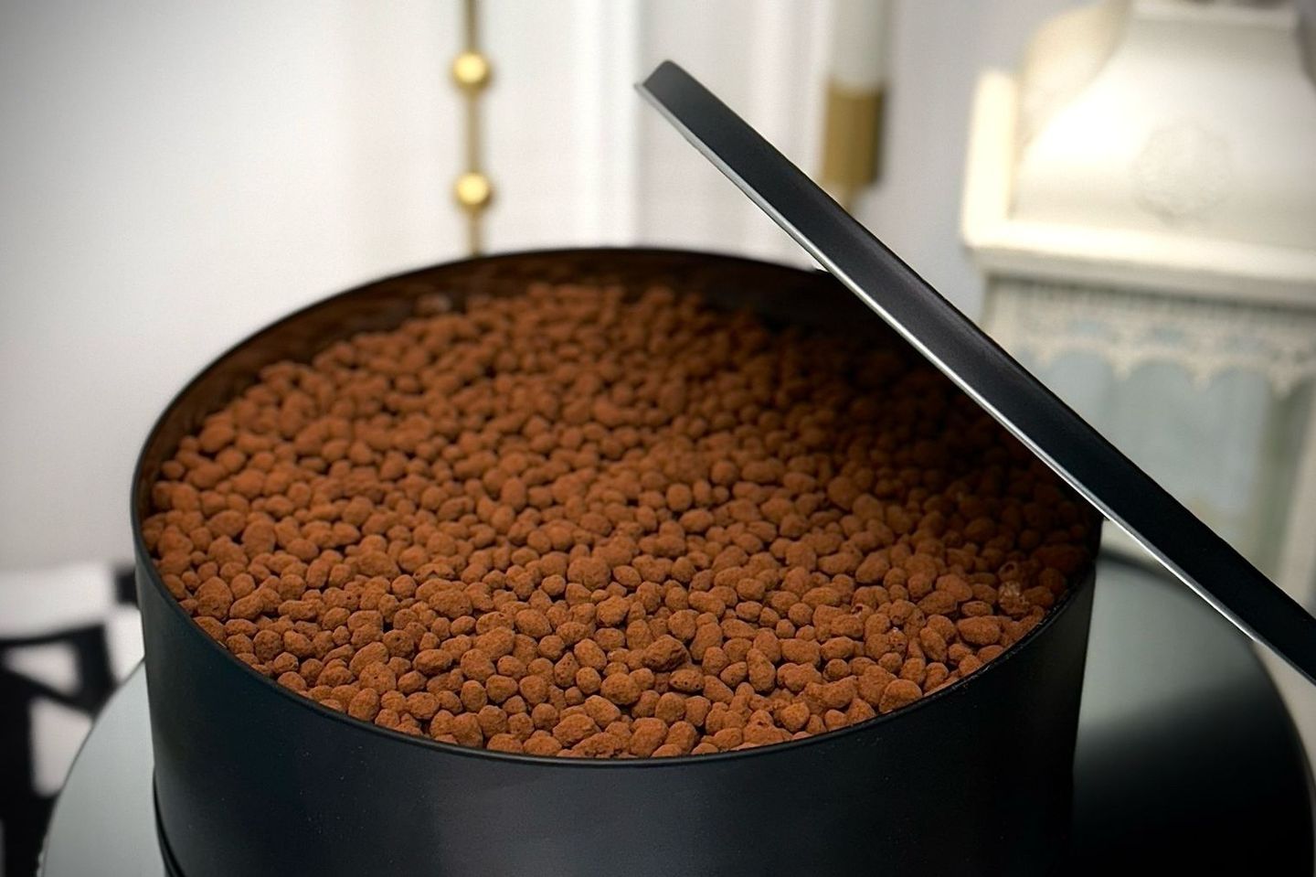 Chocolate Crunchy Jar