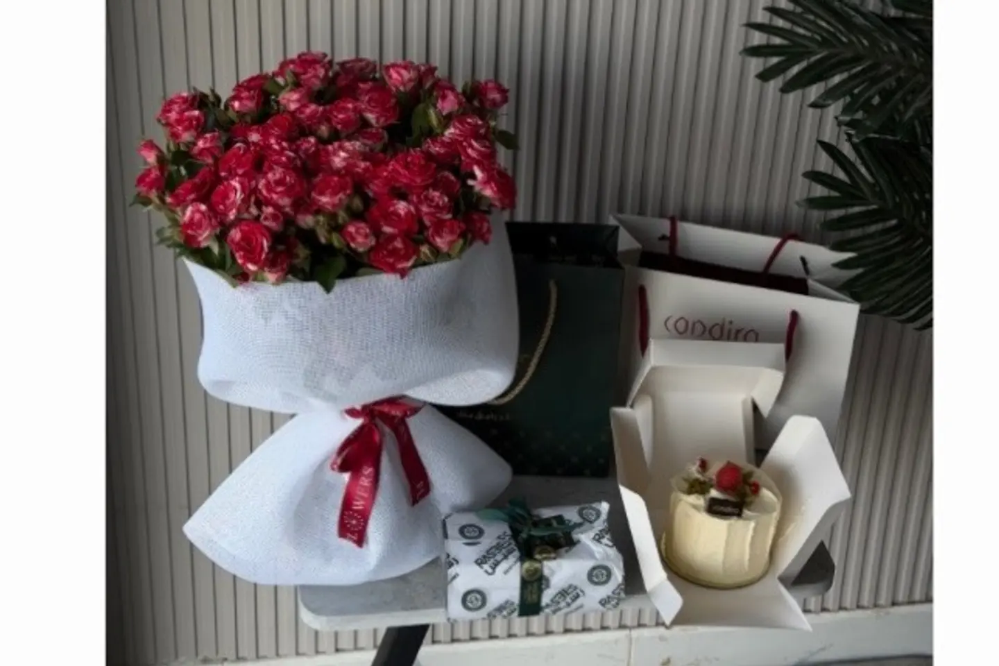 عطر بيور رسيس رجالي نسائي الاكثر طلب معى كيكه ورد