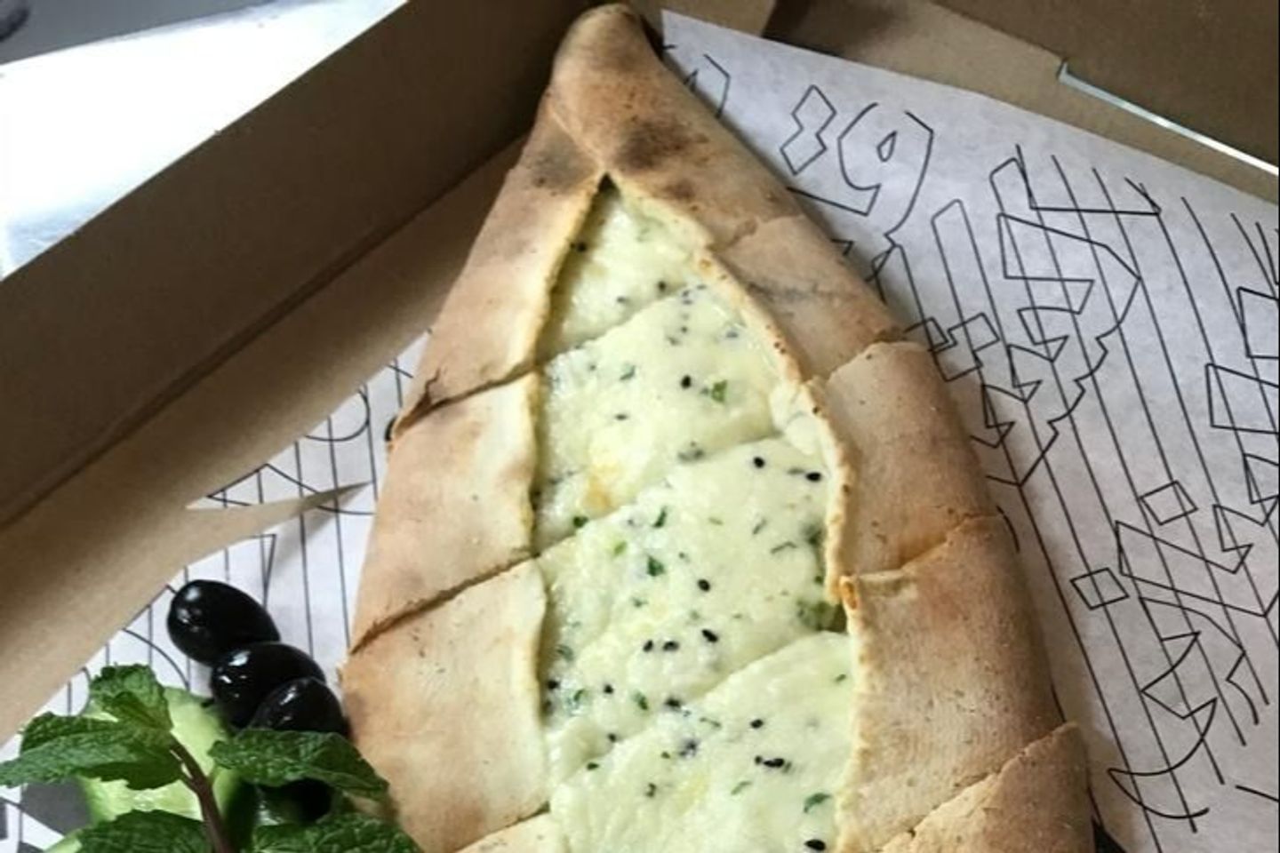 حلوم