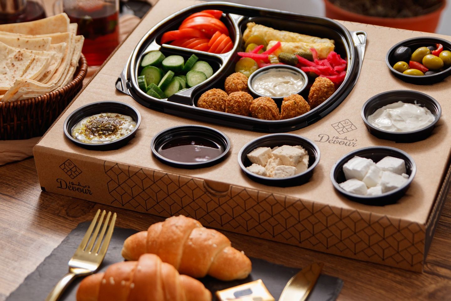 افطار او عشاء بوفيه  الامليت