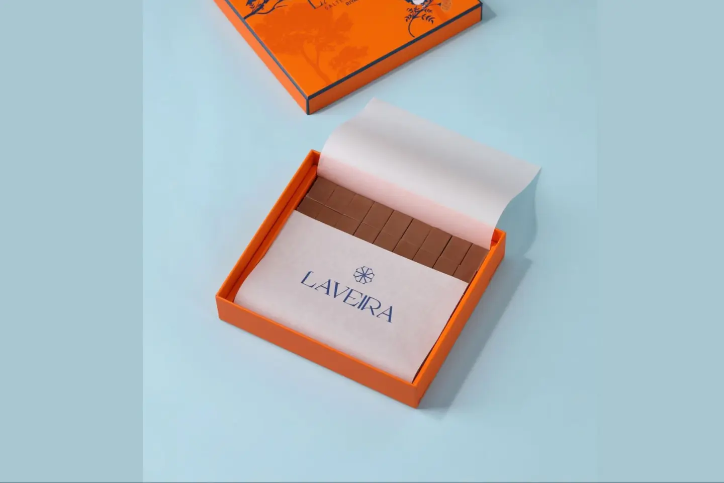 لافيرا مكعبات