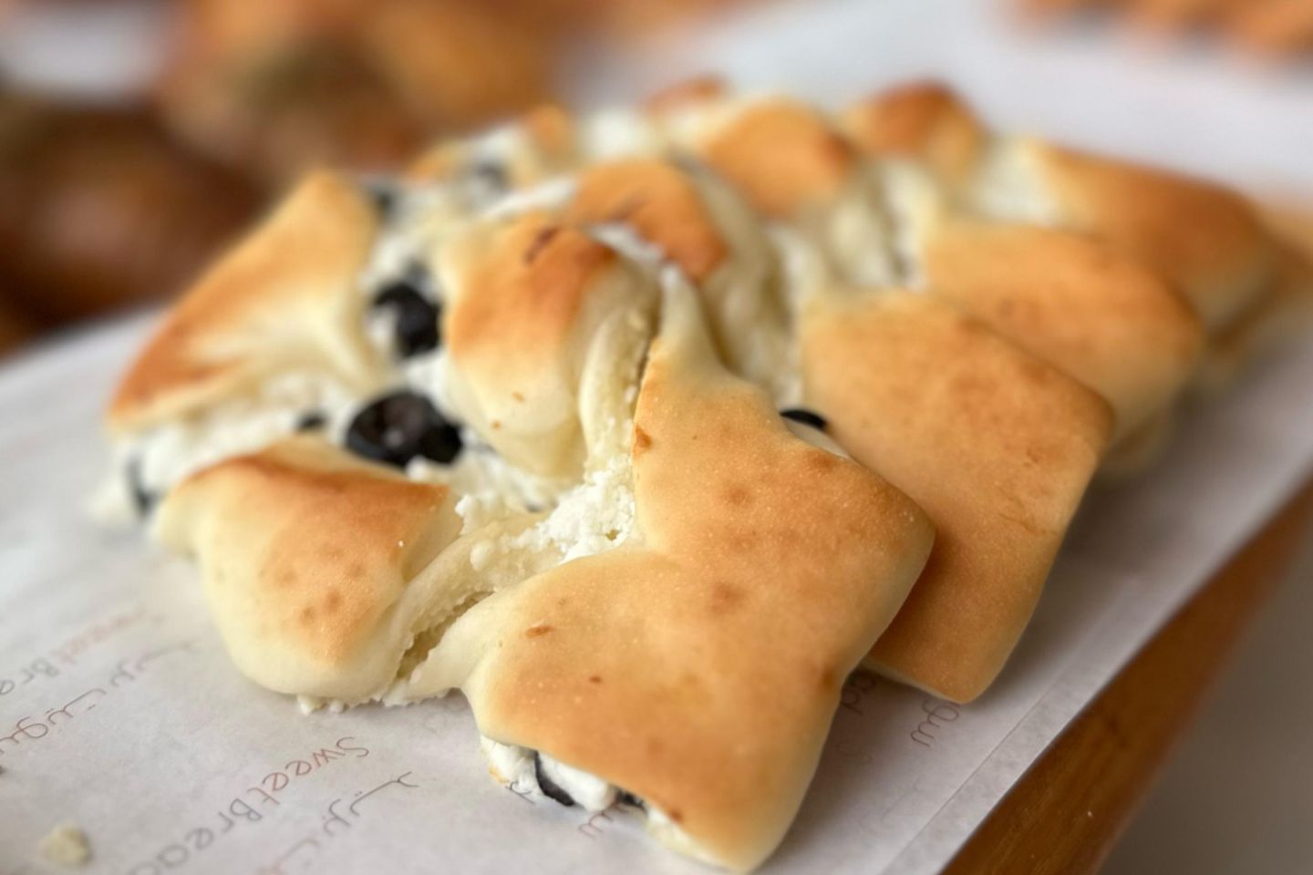 Cheeae And Olive Braid