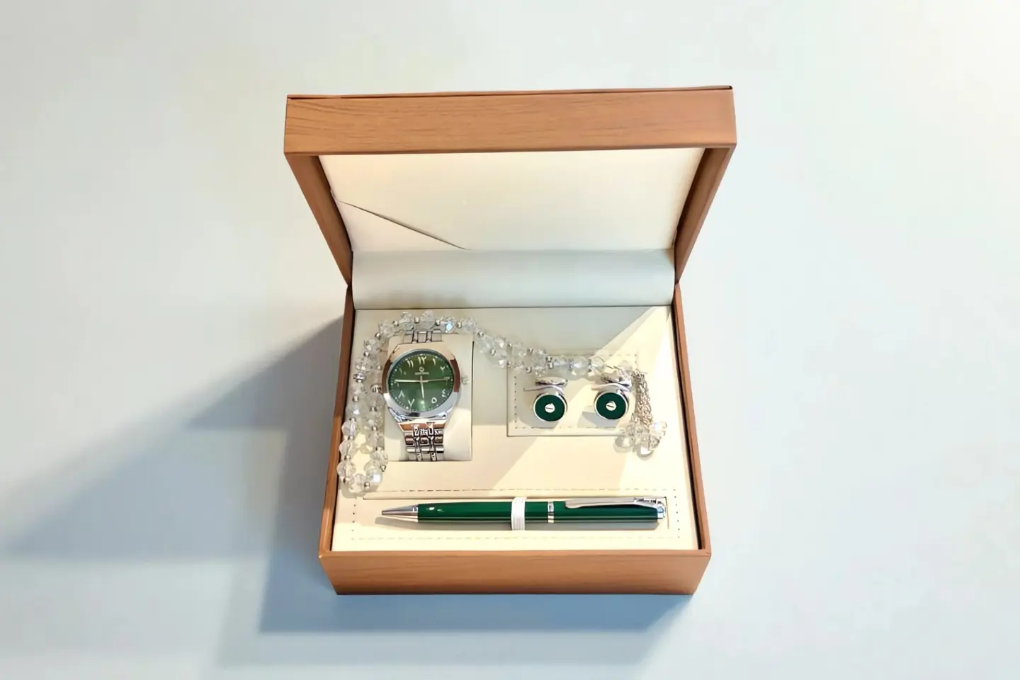 طقم رجالي ساعة يد وكبك وقلم وسبحة لون اخضر