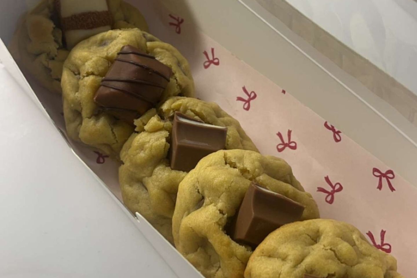 قطعة كوكيز كندر