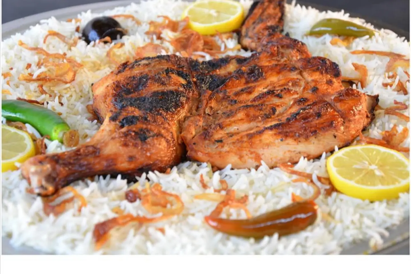 حبة دجاج على الفحم