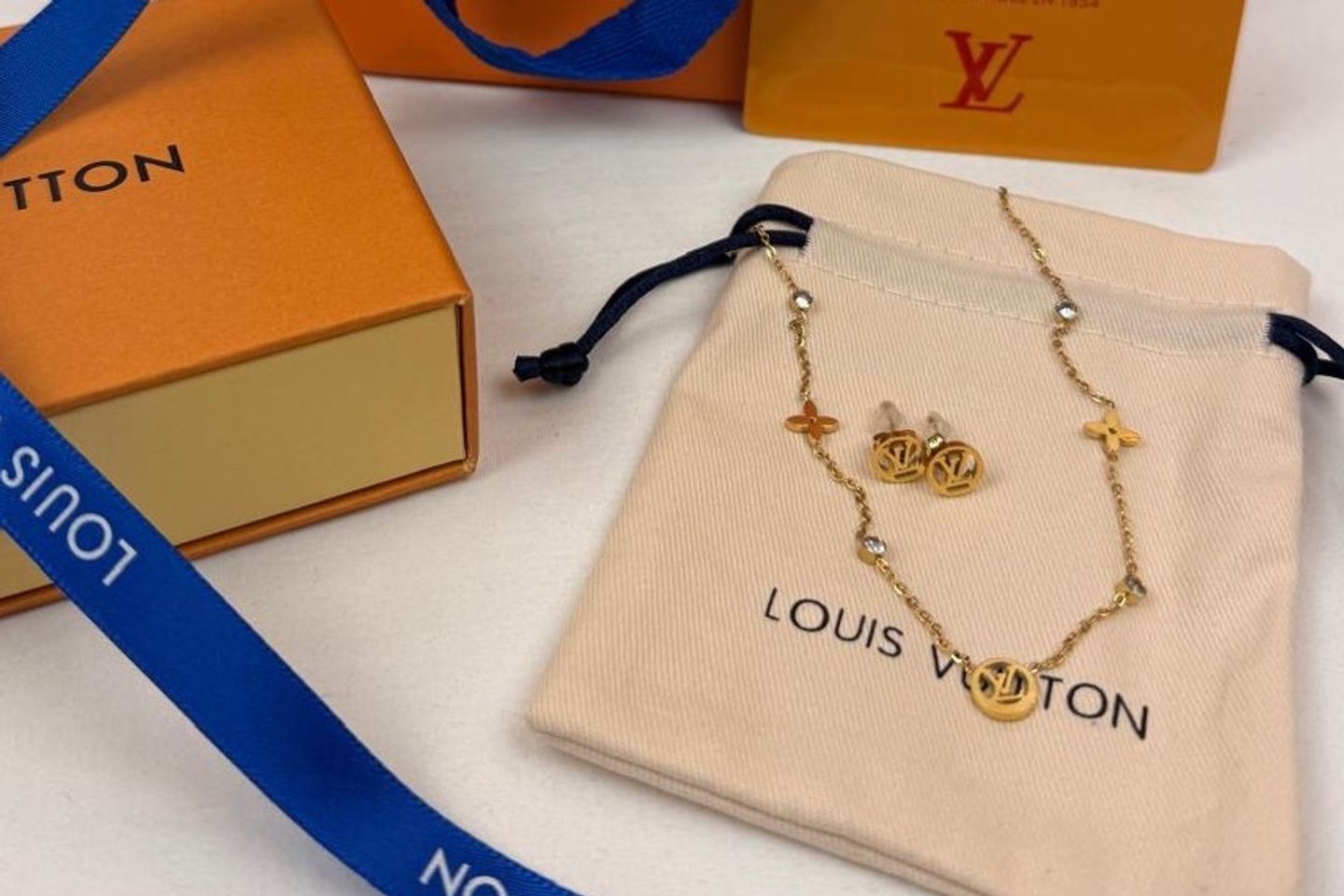 Louis Vuitton Set