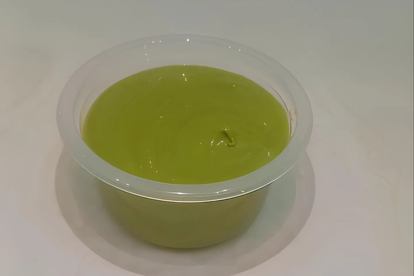 علبة صوص بستاشيو