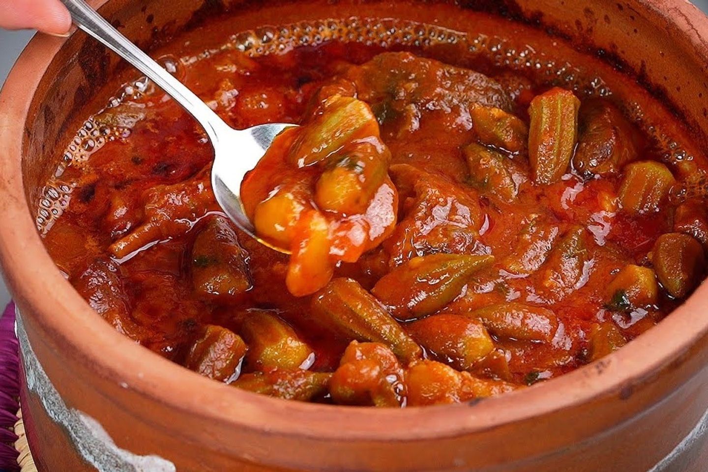 ايدام بامية