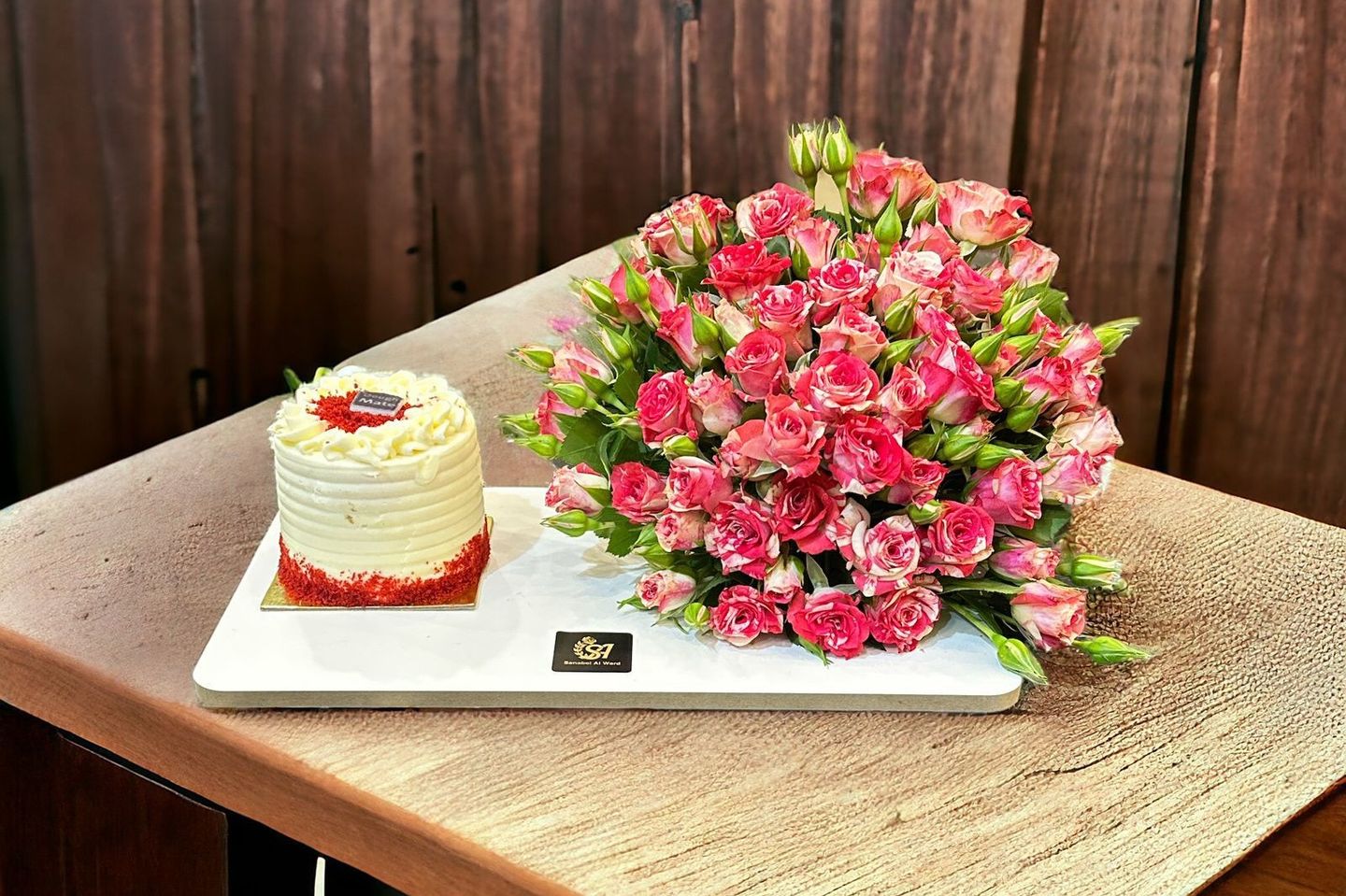 Double Colored Baby Roses With Cake