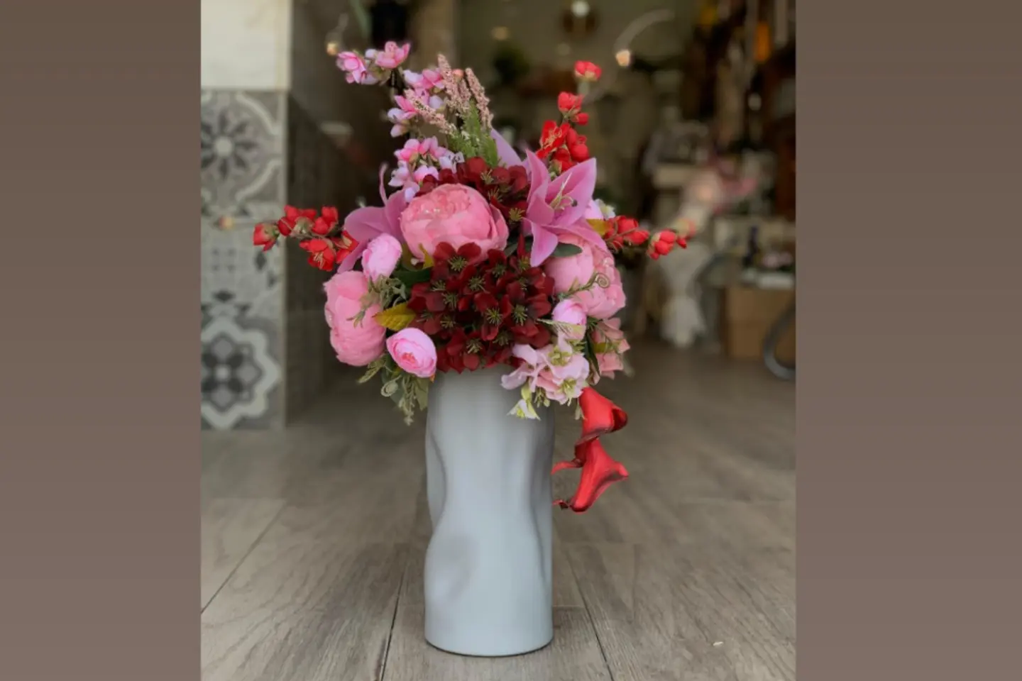 فازة ورد صناعي ٢