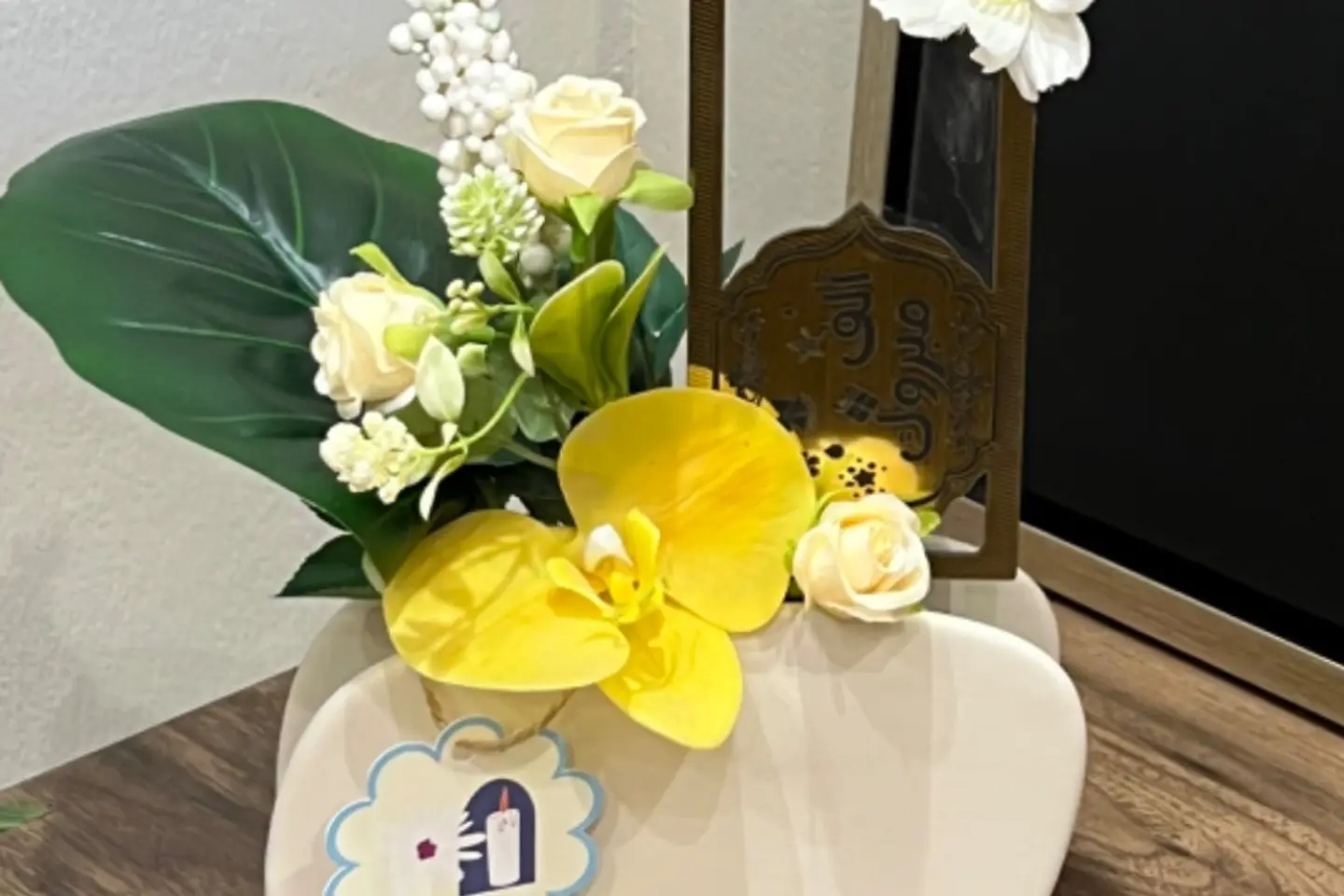 ورد صناعي ٥