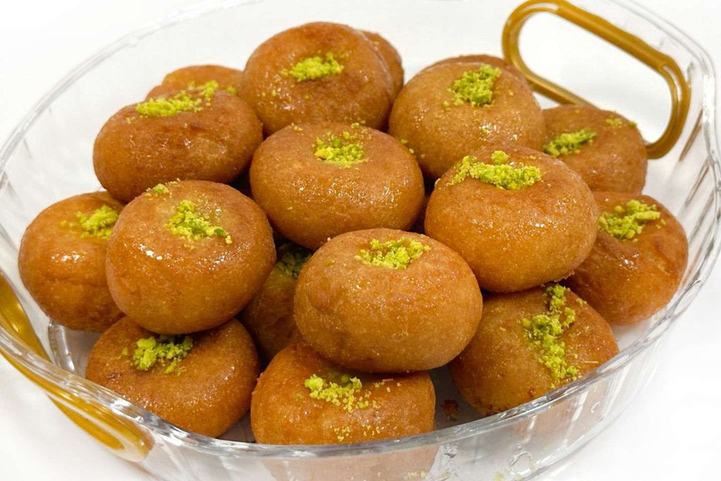 كرات البسبوسه