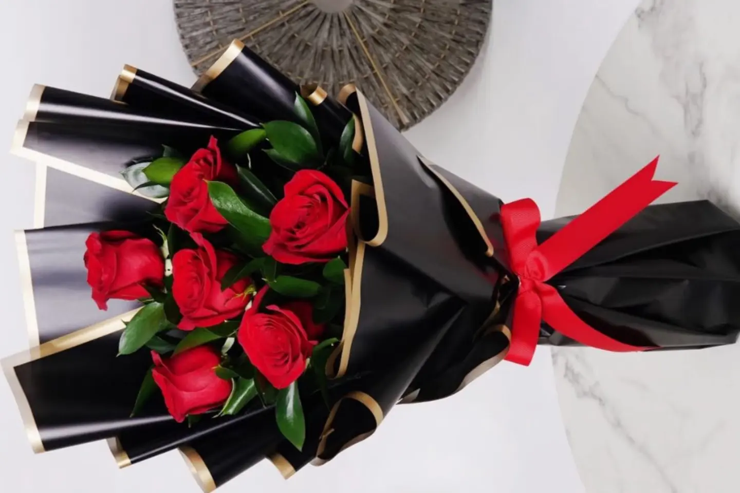 باقه ميمي ورد جوري احمر