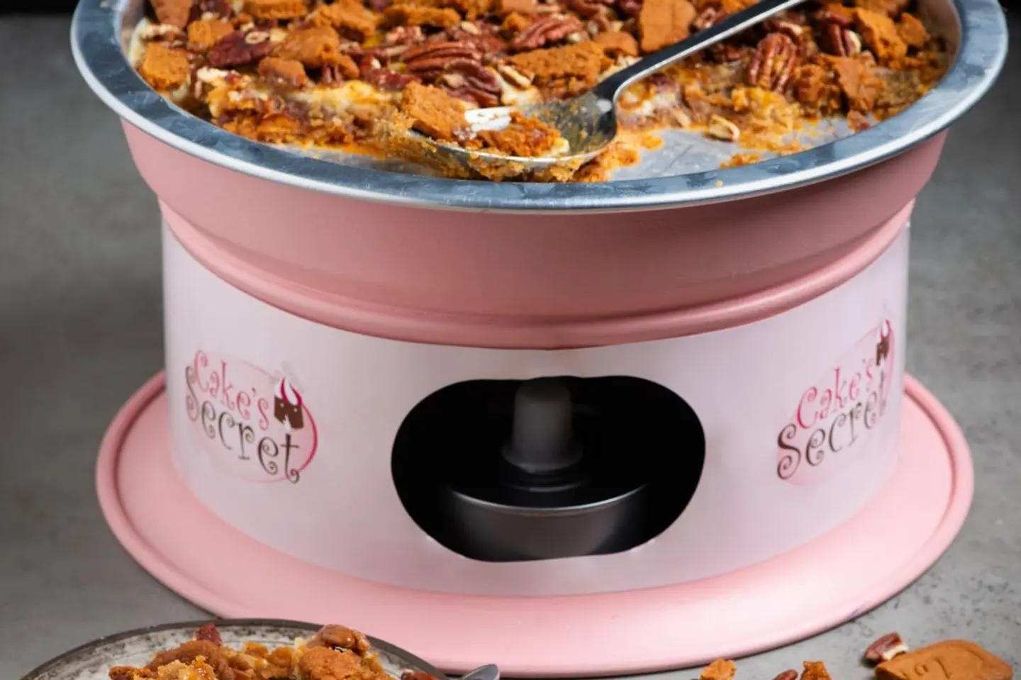 Date Dessert Heater With Pecans And Caramel