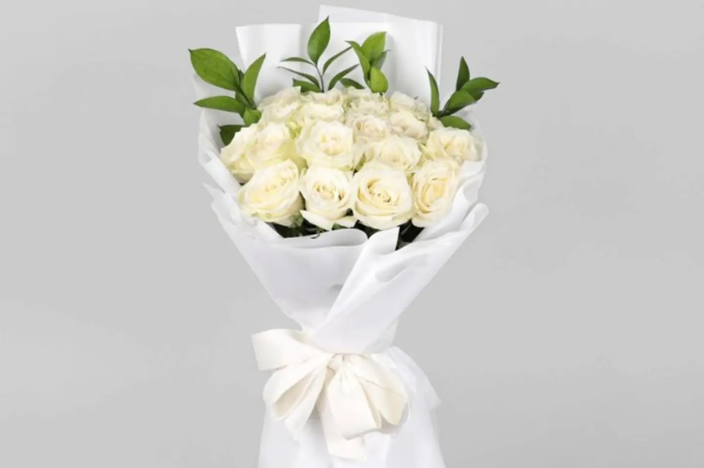 باقة ورد جوري أبيض ٢٠ وردة