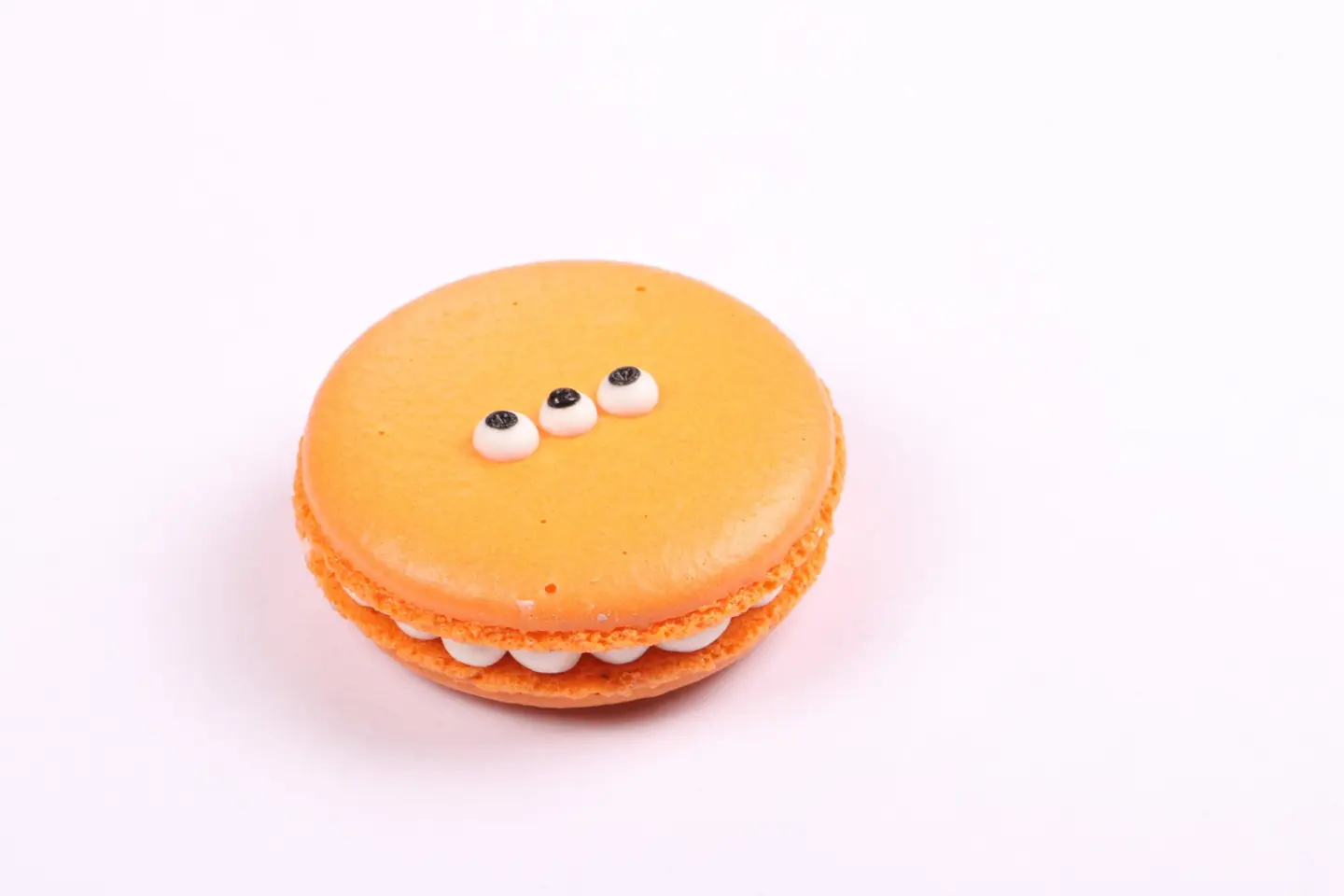 Decorated Macarons (Hw)