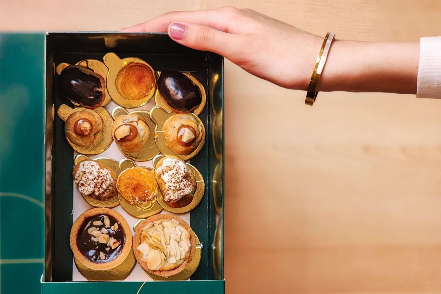 Sweet Box 11 Pieces