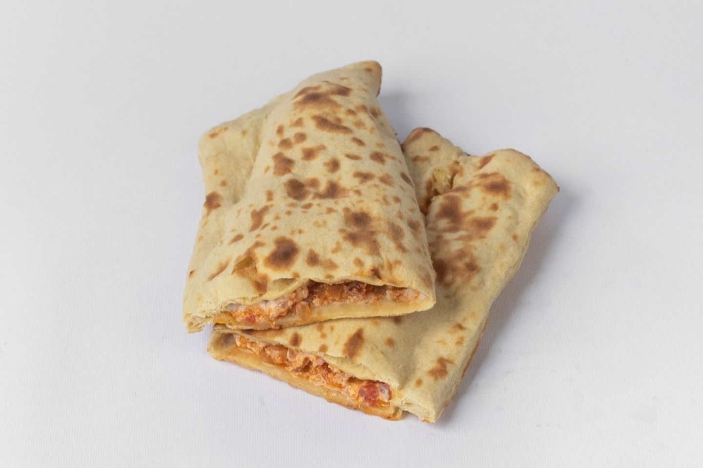 خبز تنور بالشكشوكة والجبن
