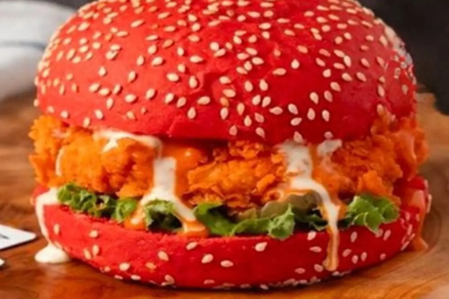 ديناميت برجر صوص