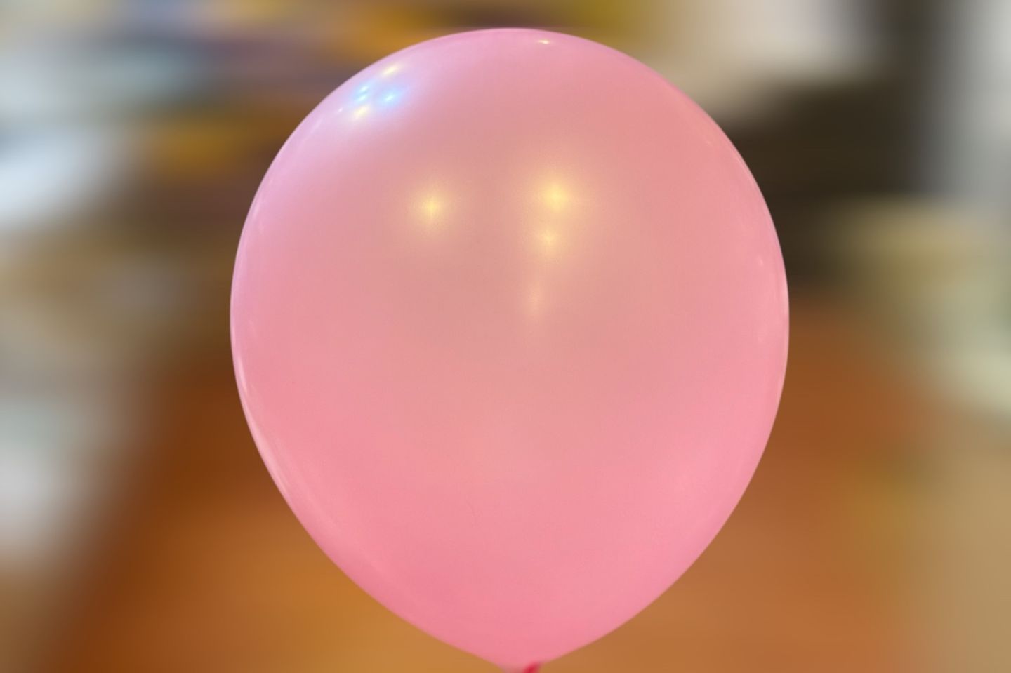 بالون وردي