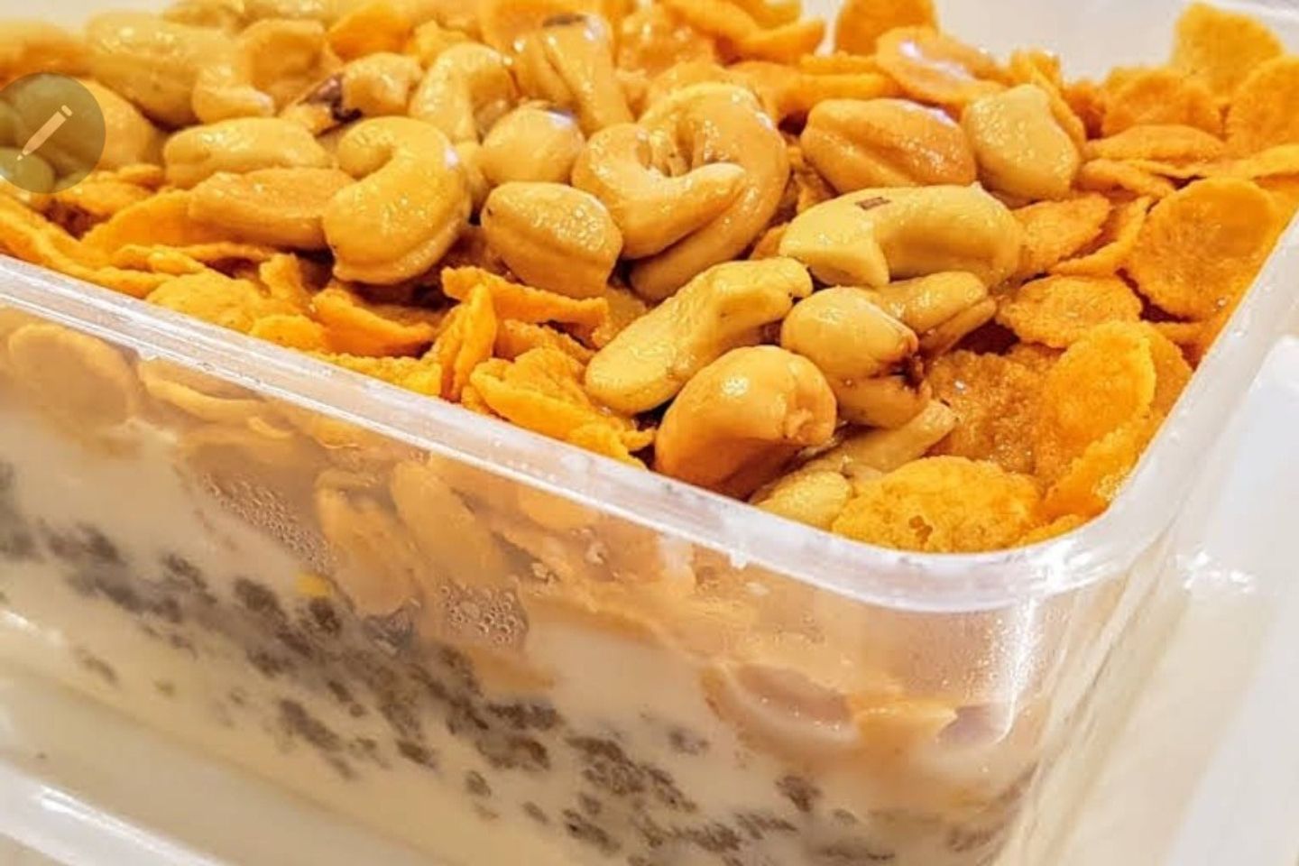 معصوب ملكي مكسرات