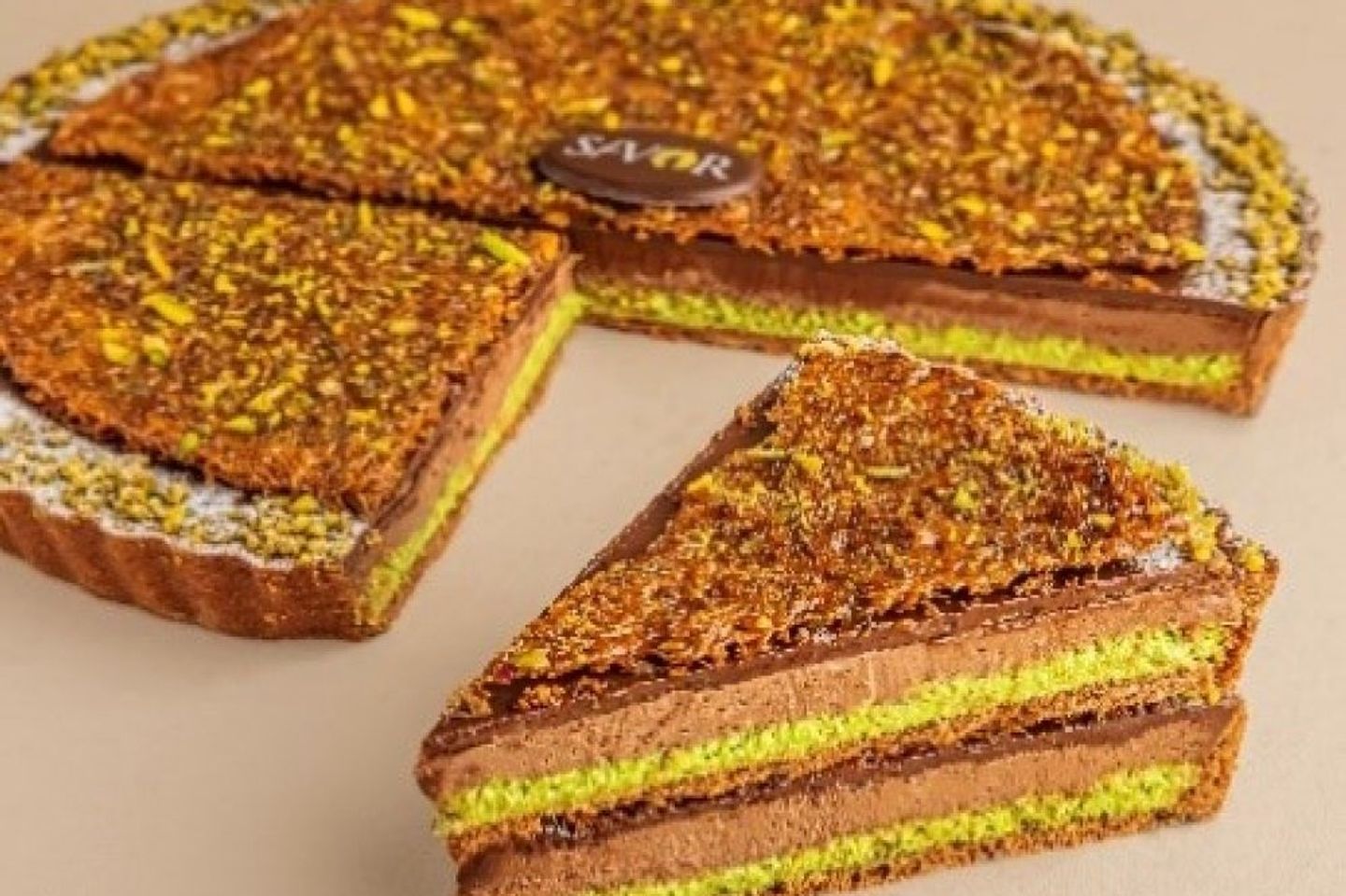 Kunafa Chocolate Tart