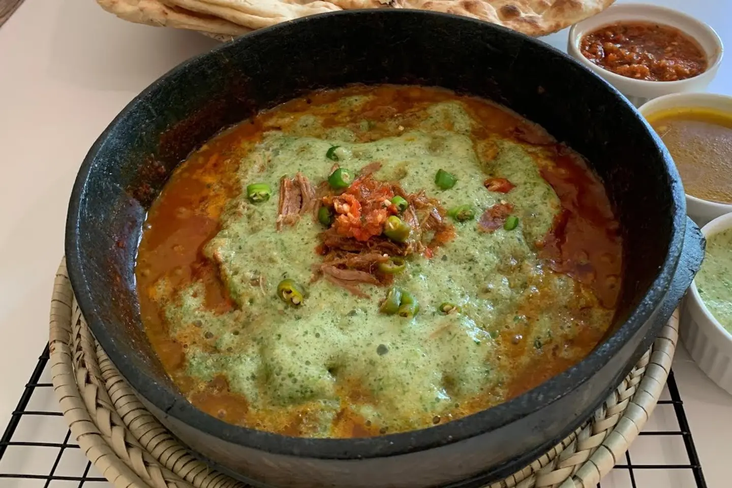 فحسه