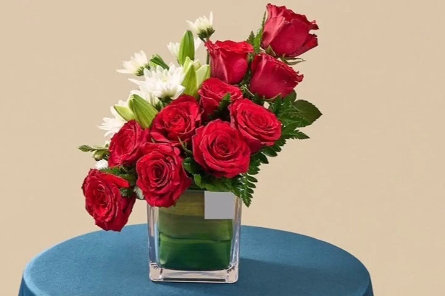 مزهرية زهور مختلطة ٢