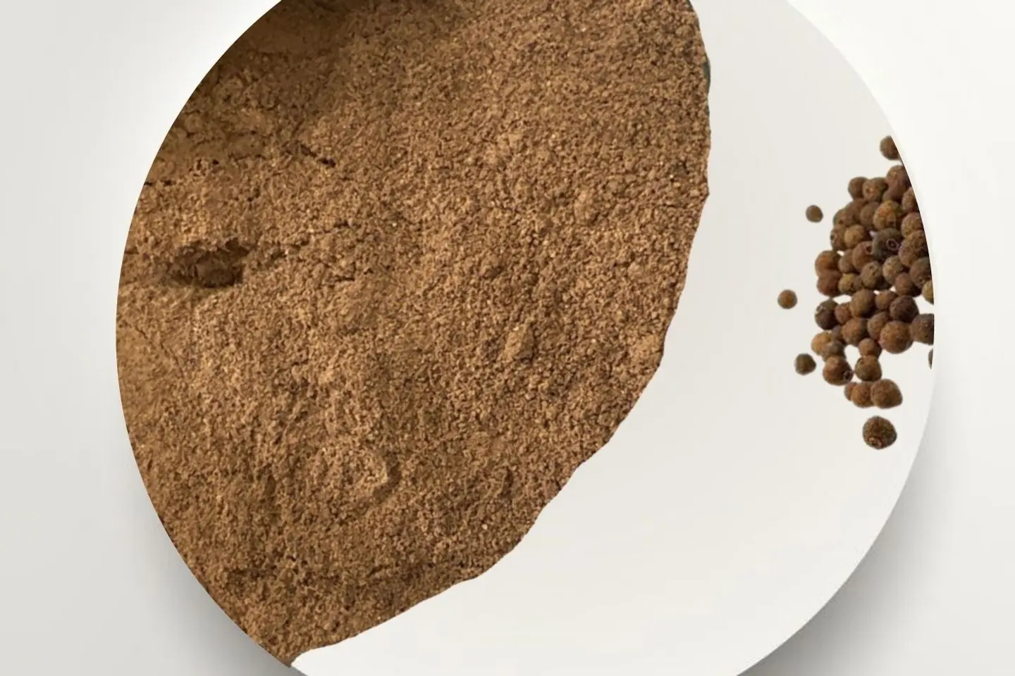 بهارات حلو مطحون ١٠٠ غ
