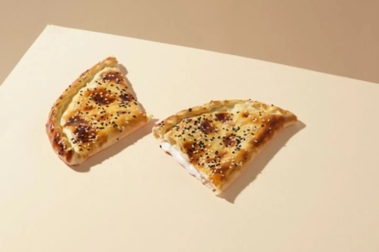 فطيرة بر جبن سائلة