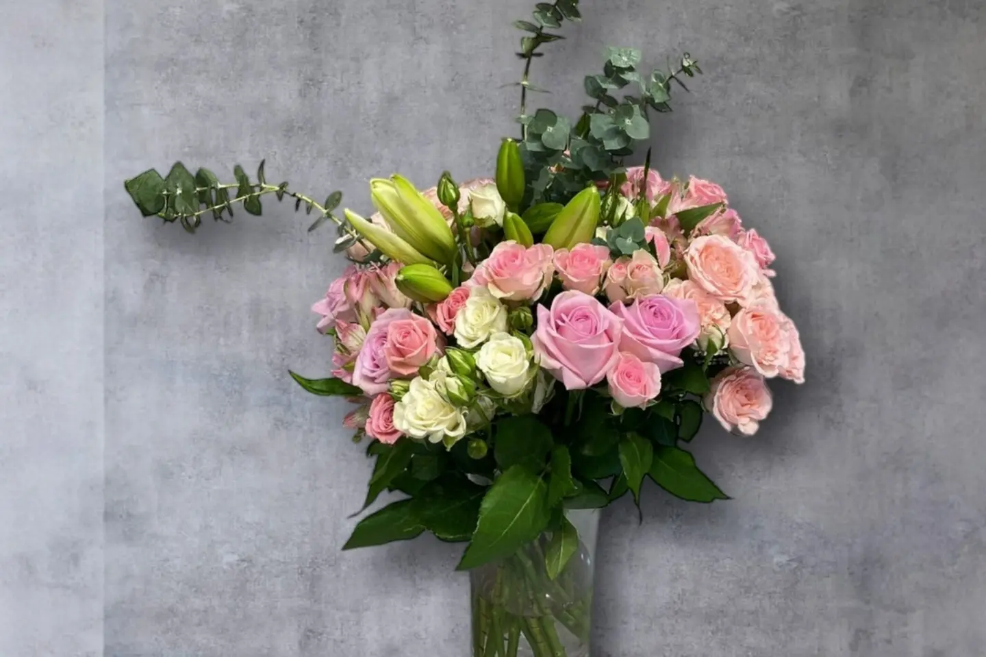 Abeer Roses Vase