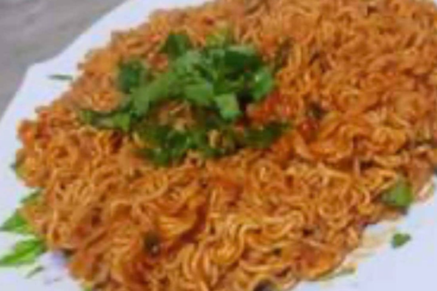 اندومي دجاج محلي