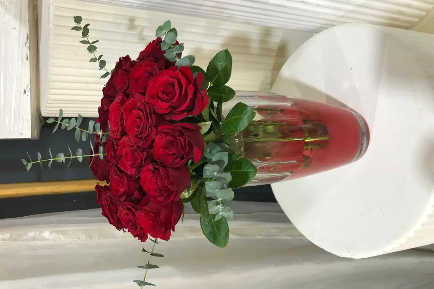 فازة الجوري الاحمر