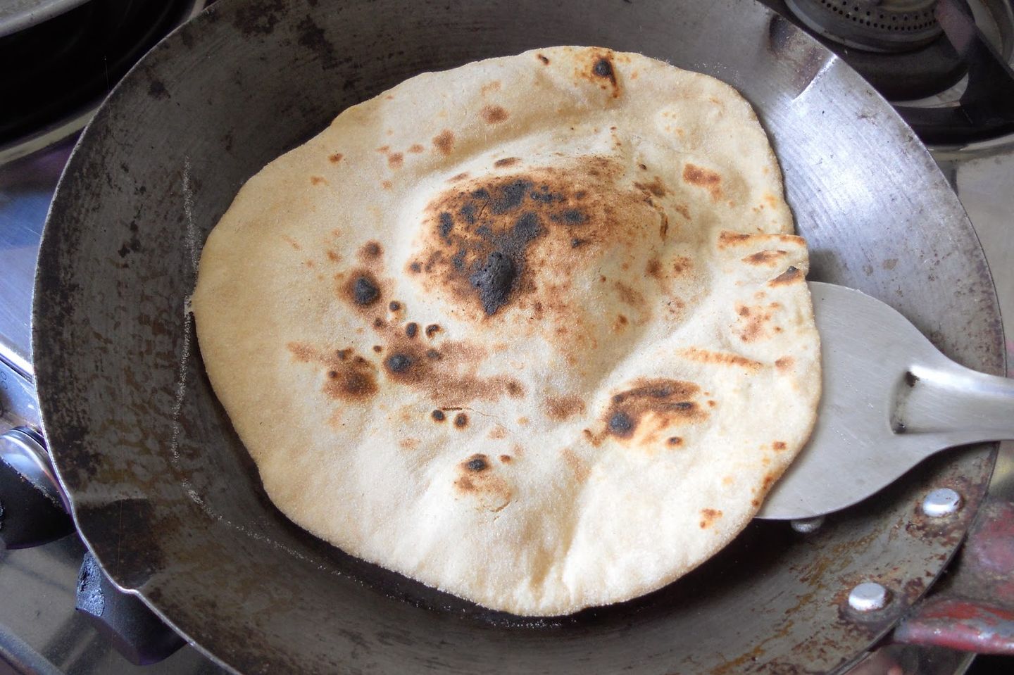 تندوري شباتي