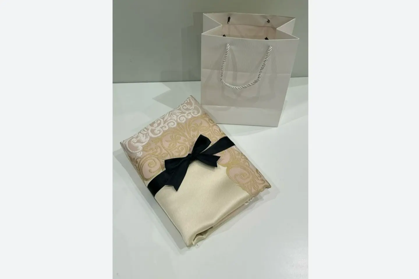 Luxury Prayer Rug With Bag