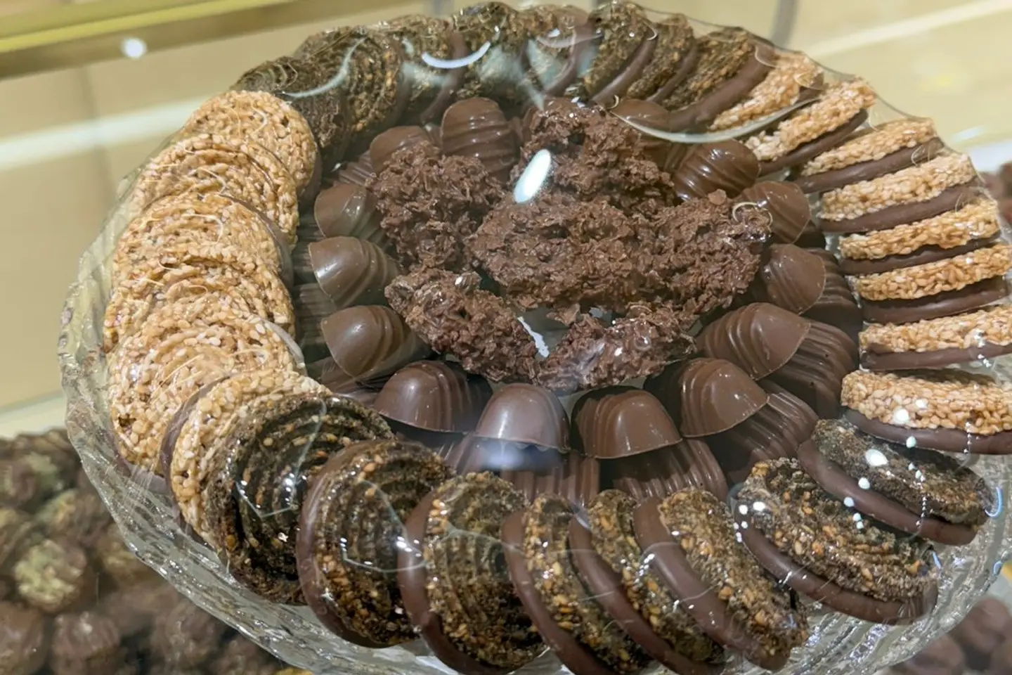 صينية شوكولاتة بلجيكية فاخرة مقرمشة