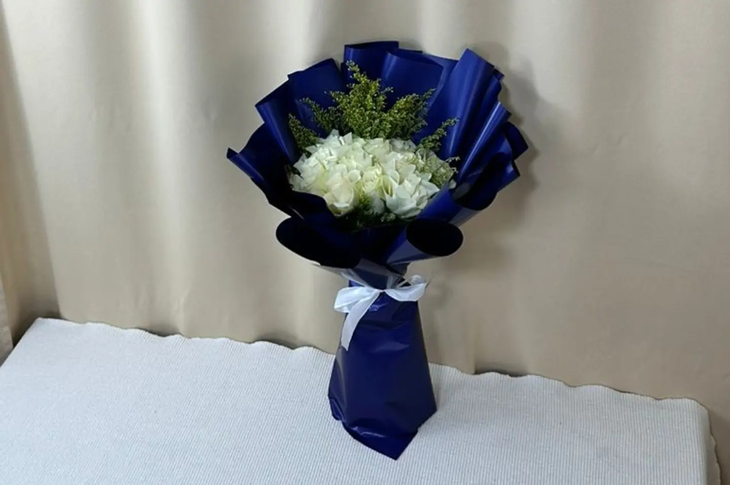 الأزرق اللطيف