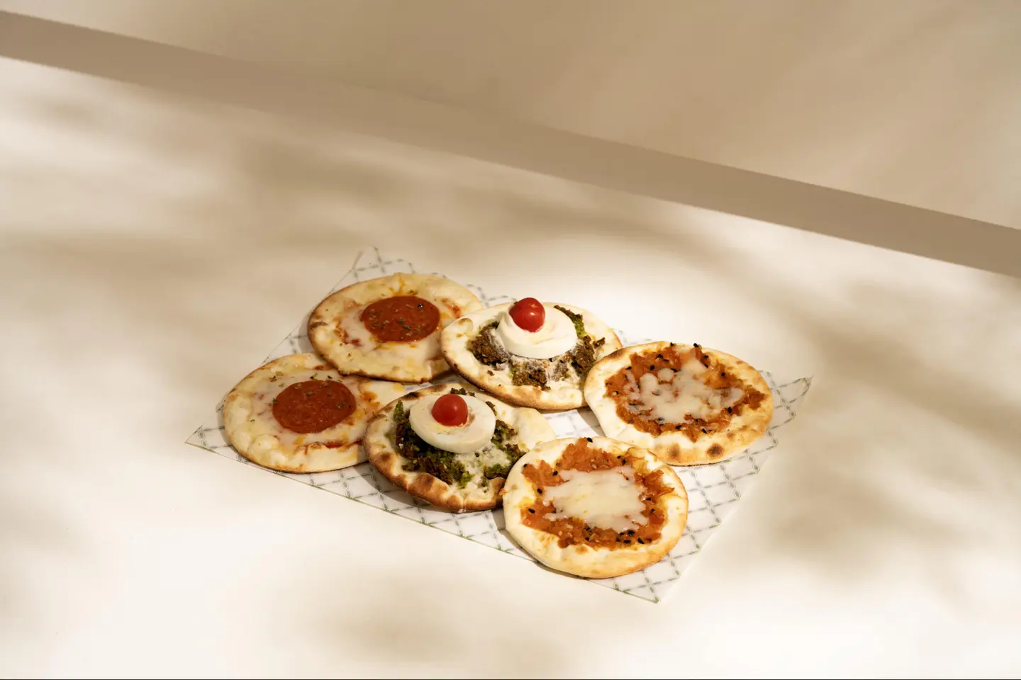 Mini Manakish   6 Pieces