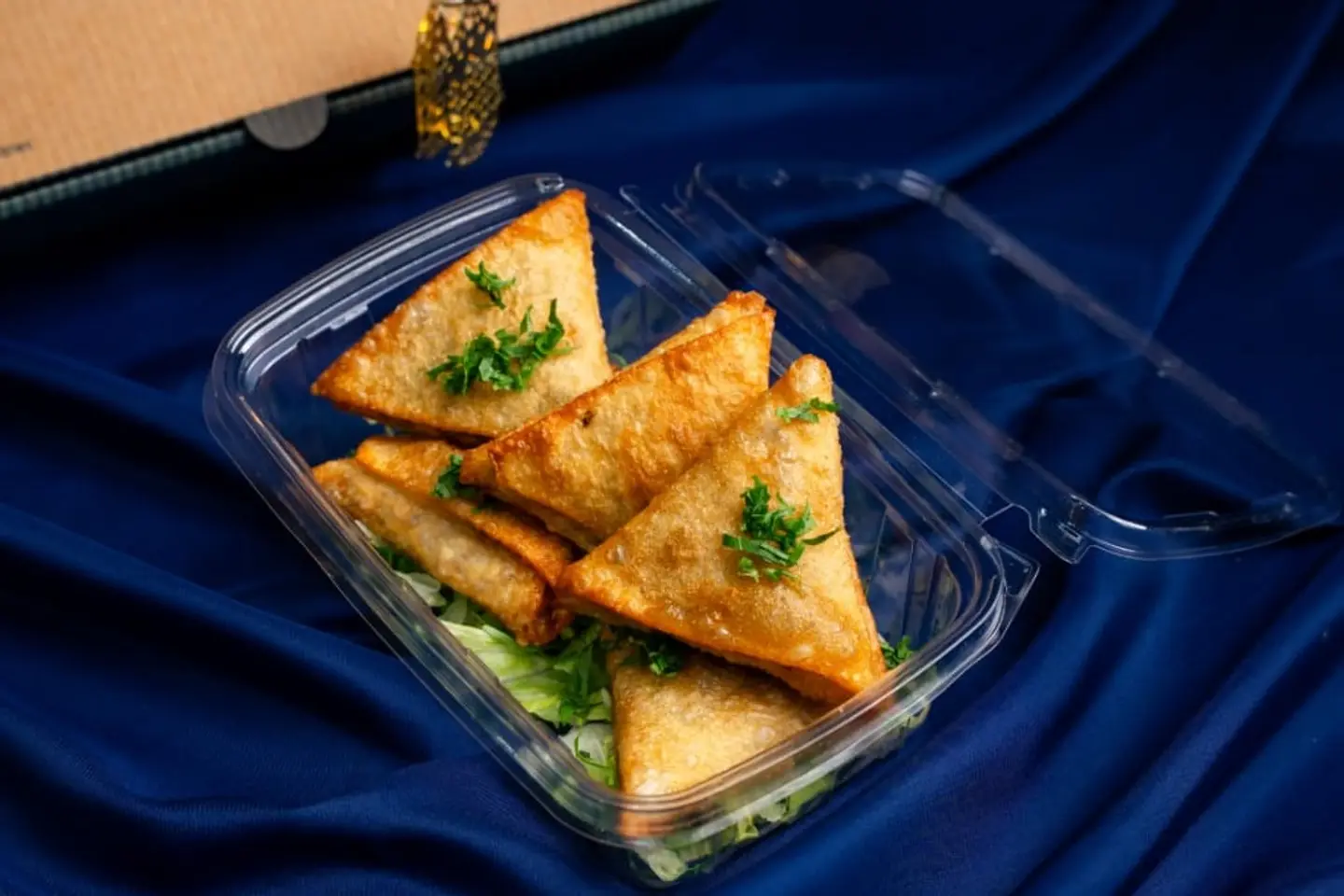 صحن سمبوسة مشكل ست حبات