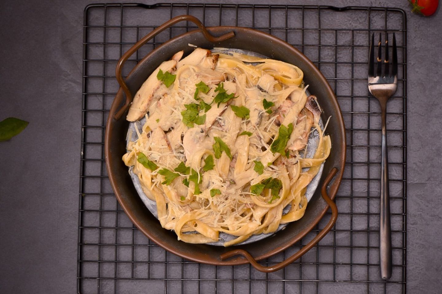 Fettuccine Alfredo