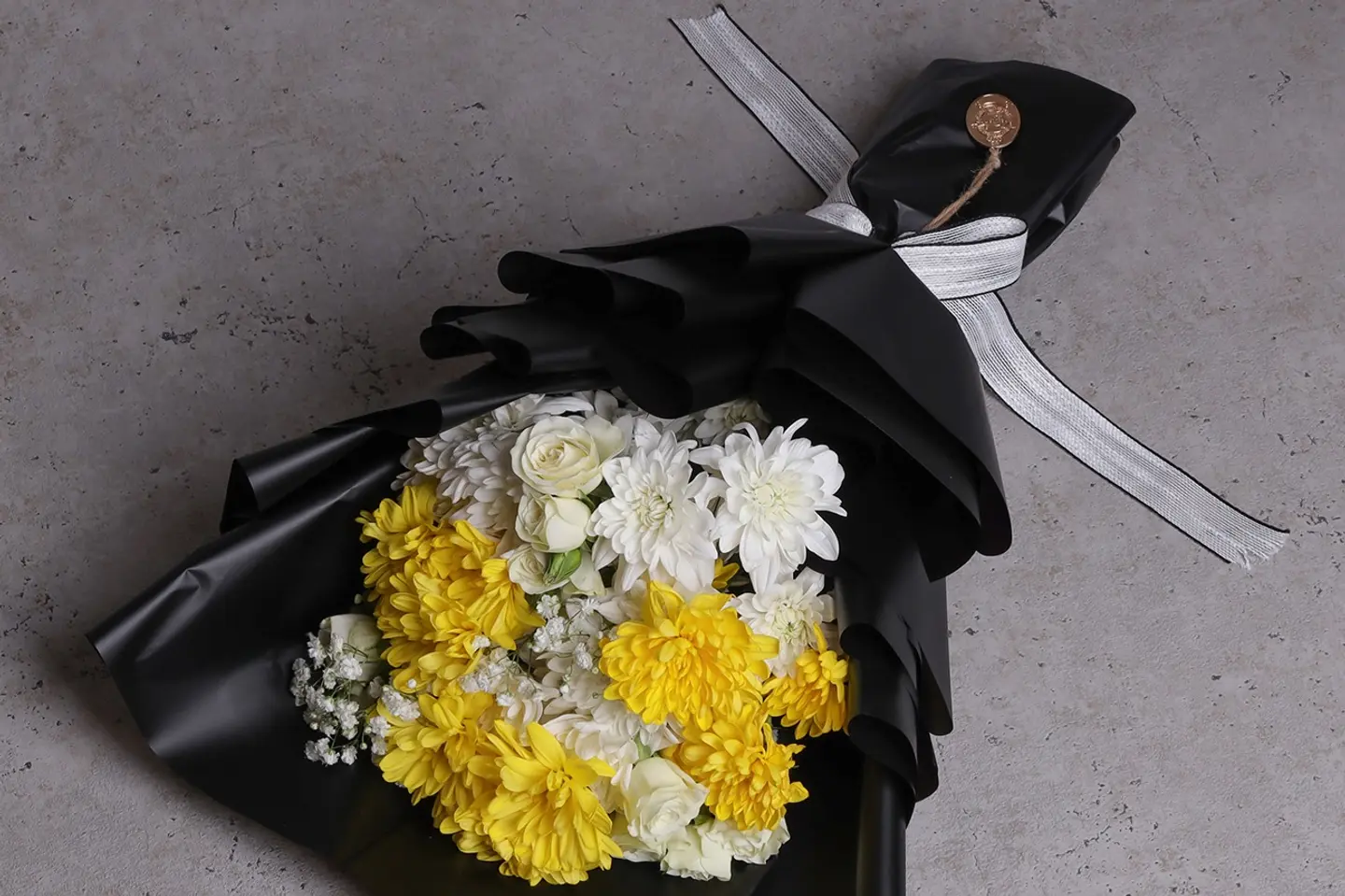 Natural Keukenhof Rose Bouquet34