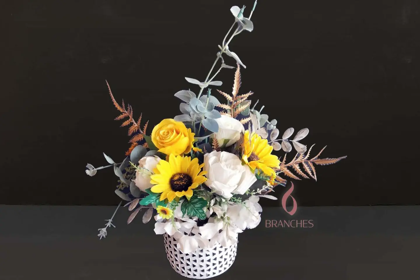 ١٠٤ إغريقية