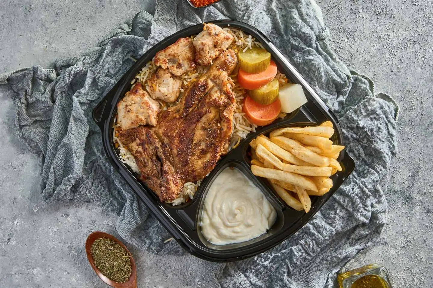 عرض وجبة طاووق وفروج