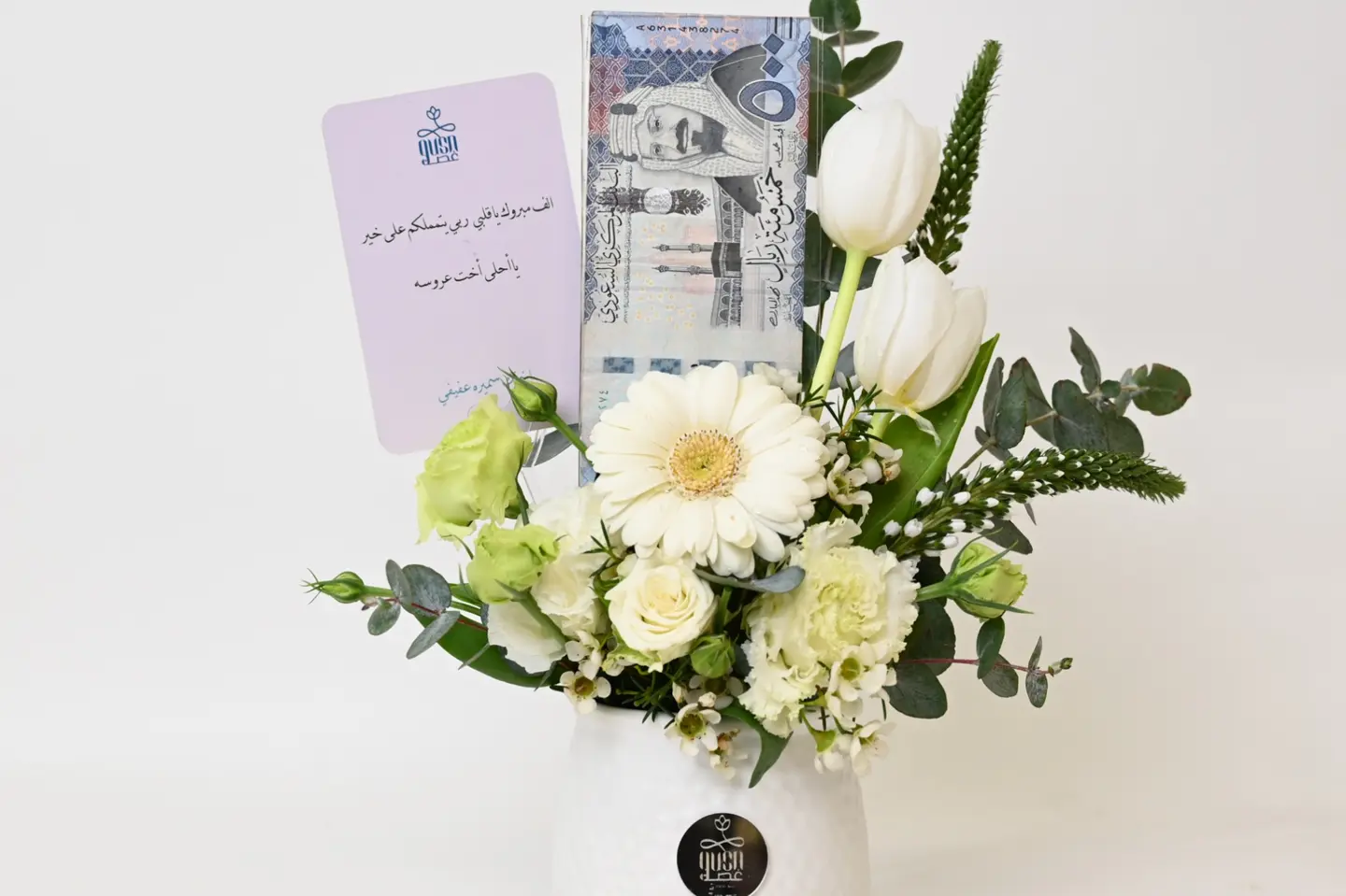 فازه ورد ابيض طبيعي