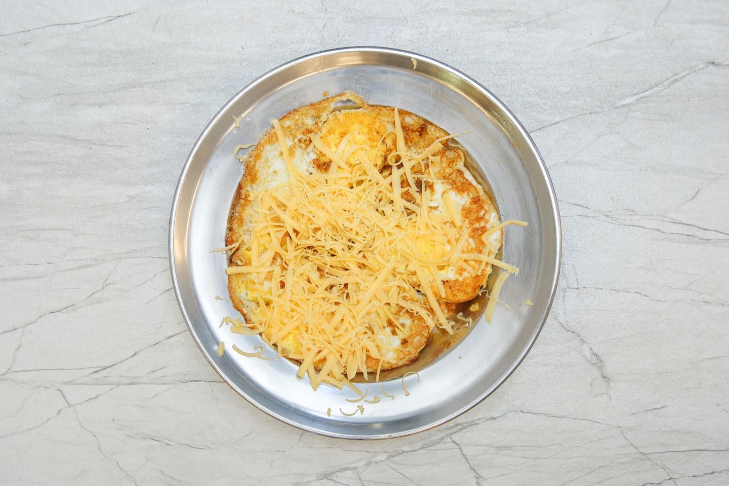 Eggs With Cheddar Cheese