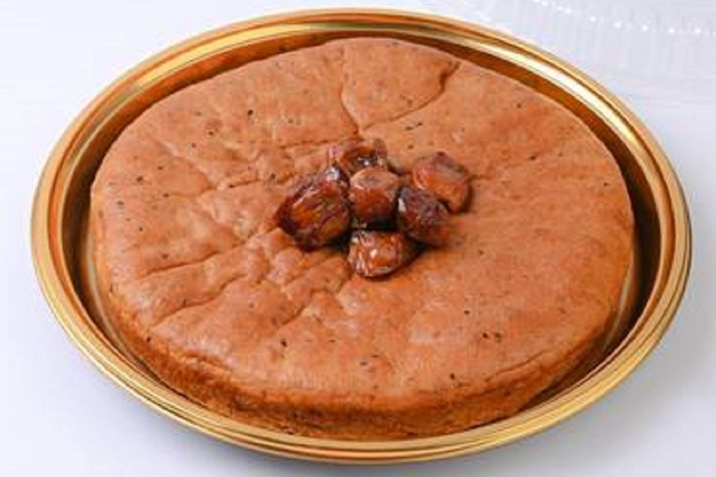صحن خبز الملة بعسل الغابة