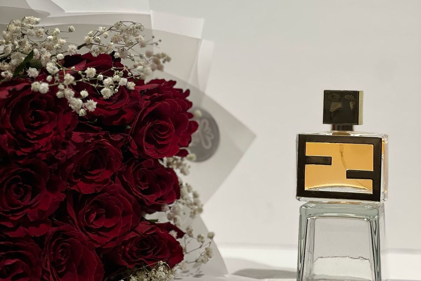 عطر ميني مع بوكيه