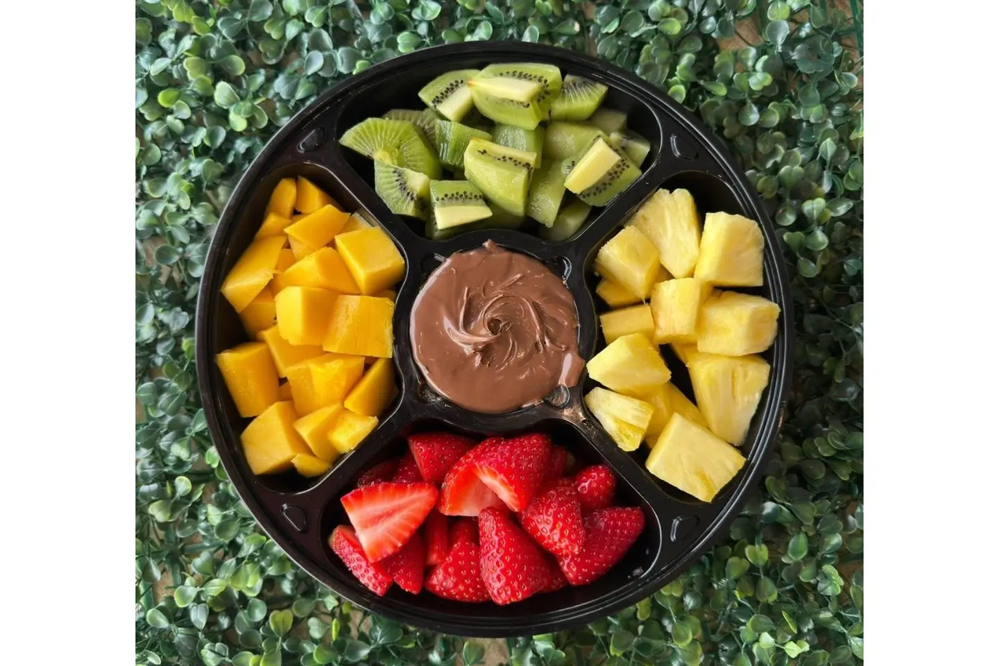 طبق فواكه كبير بالشوكولا
