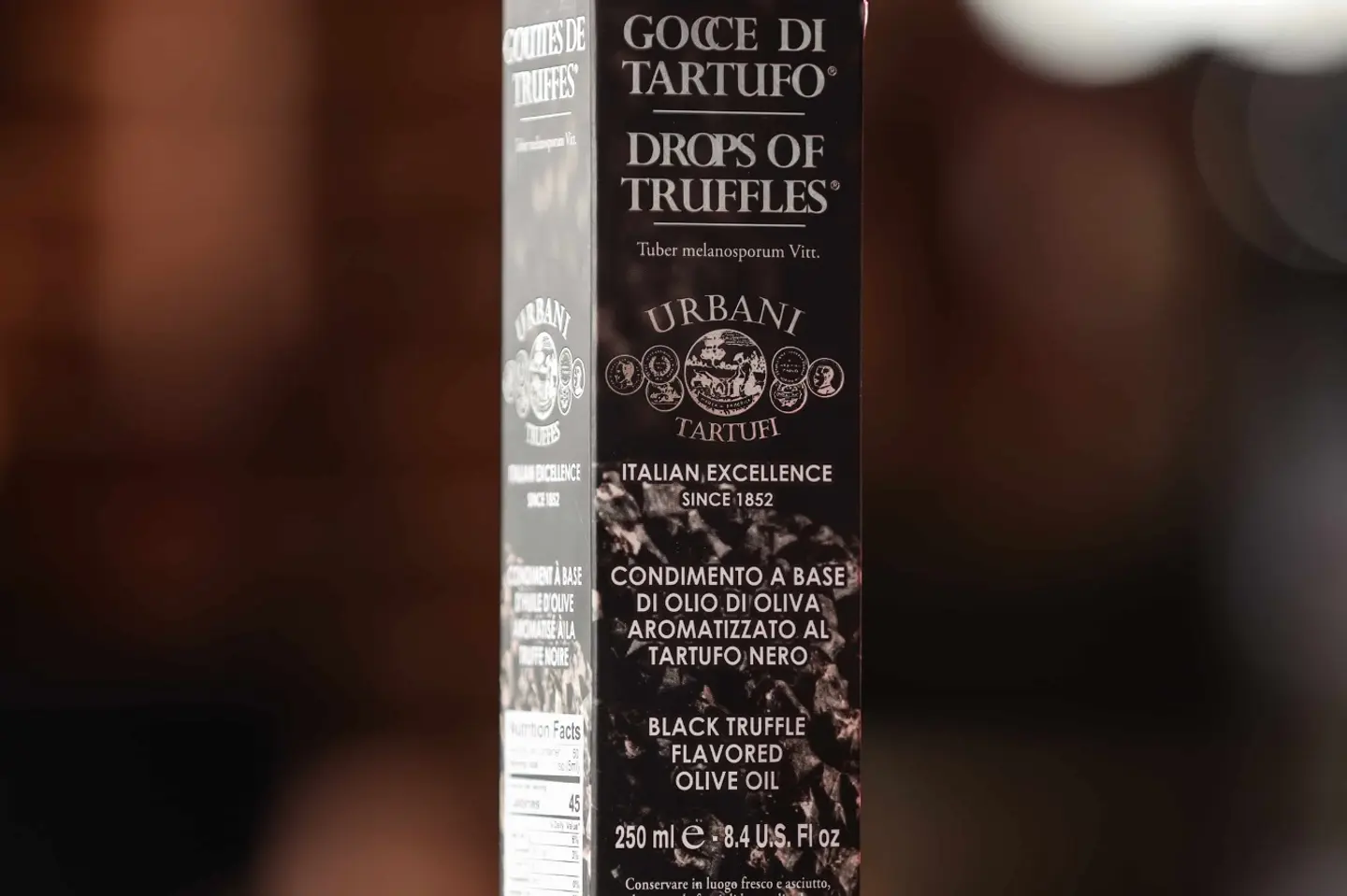 زيت زيتون الكمأة السوداء